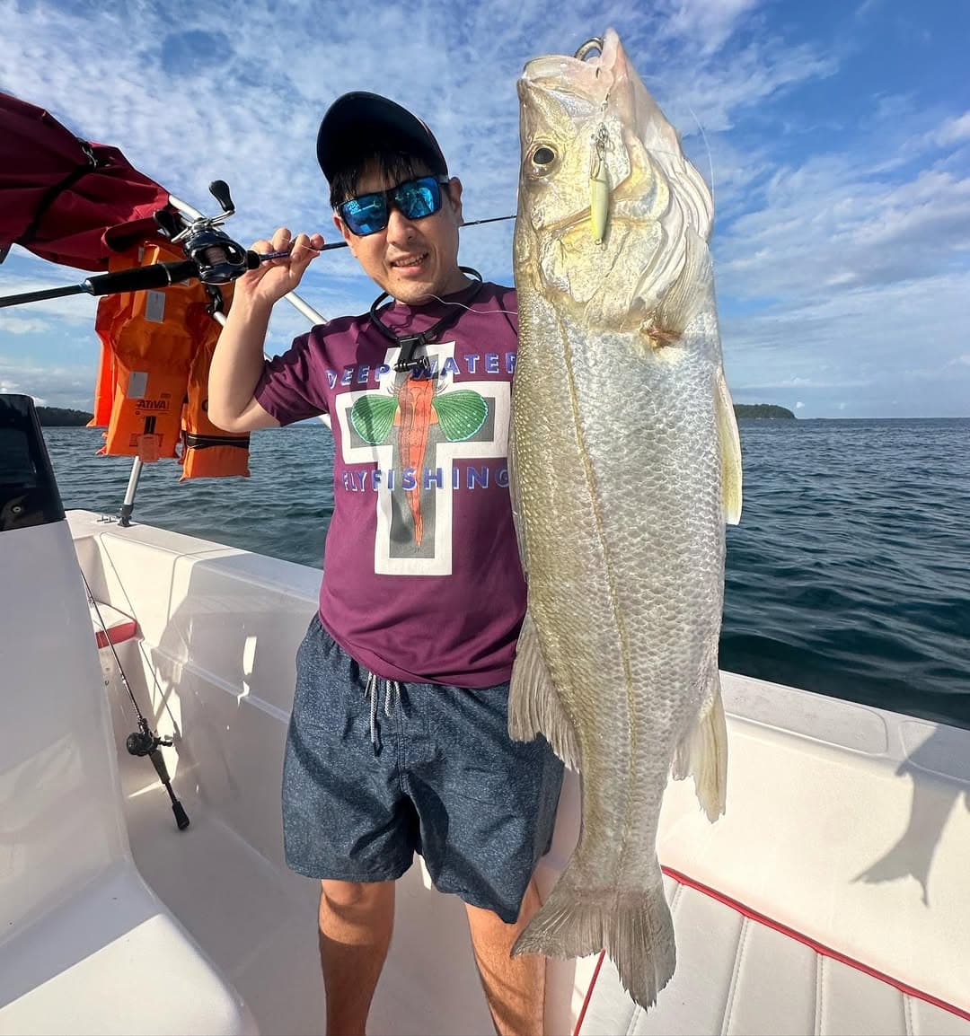 Robalo-Peva pescado com Microjig